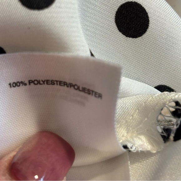 Nine West Black and White Polka Dot Blouse Size Medium - Picture 5 of 5
